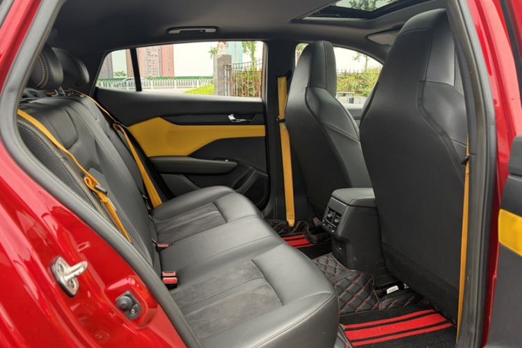 Used Dongfeng Aeolus Yixuan 2023 Mach Edition 1.5T Automatic Dream-Chasing Rider Version Interior 1