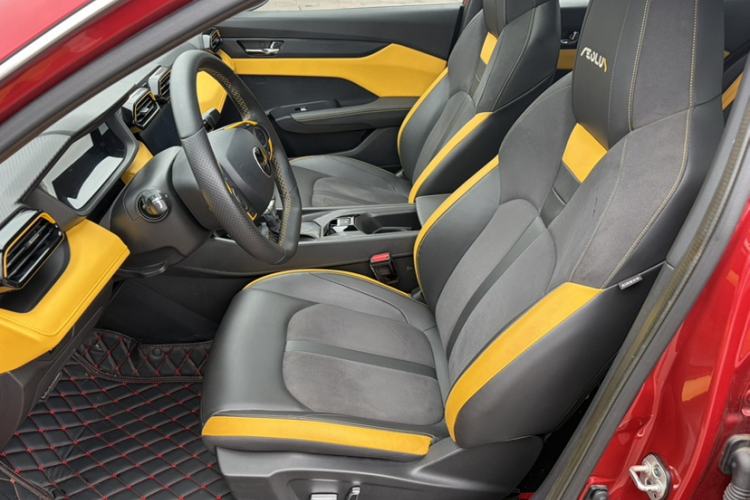 Used Dongfeng Aeolus Yixuan 2023 Mach Edition 1.5T Automatic Dream-Chasing Rider Version Left Front Seat