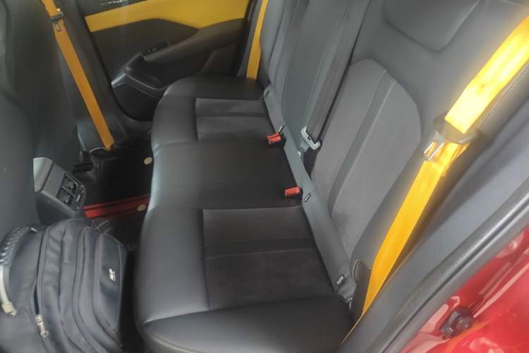 Used Dongfeng Aeolus Yixuan 2023 Mach Edition 1.5T Automatic Dream-Chasing Rider Version Left Rear Seat