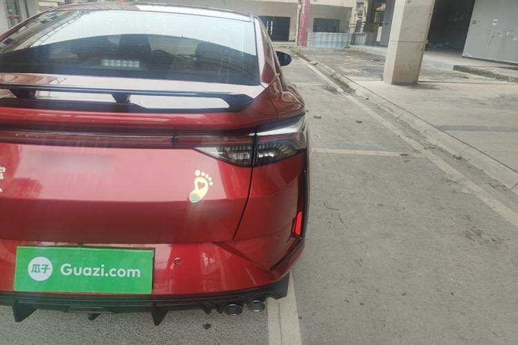 Used Dongfeng Aeolus Yixuan 2023 Mach Edition 1.5T Automatic Dream-Chasing Rider Version Right Rear Taillight
