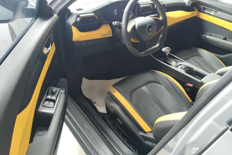 Used Dongfeng Aeolus Yixuan 2023 Mach Edition 1.5T Automatic Pursuit Rider Version Driver Seat