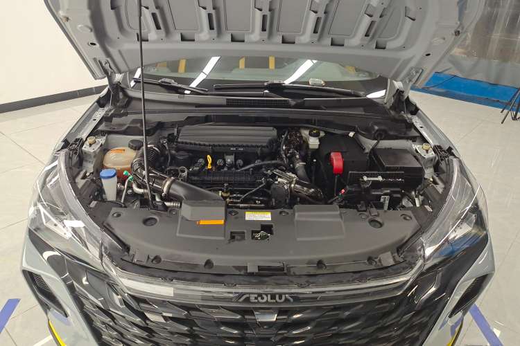 Used Dongfeng Aeolus Yixuan 2023 Mach Edition 1.5T Automatic Dream-Chasing Rider Version Engine Bay