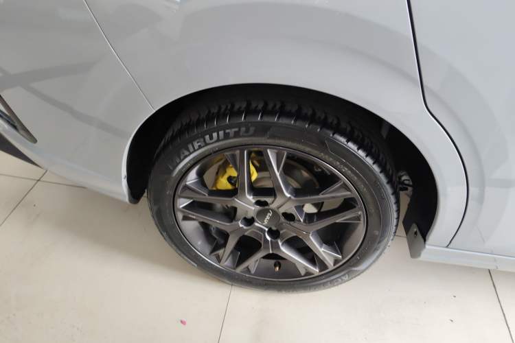 Used Dongfeng Aeolus Yixuan 2023 Mach Edition 1.5T Automatic Pursuit Rider Version Exterior 5