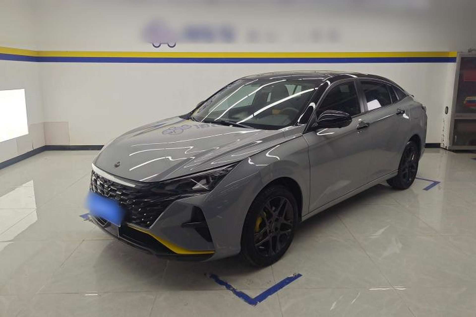 Used Dongfeng Aeolus Yixuan 2023 Mach Edition 1.5T Automatic Dream-Chasing Rider Version Front Left 45 Deg