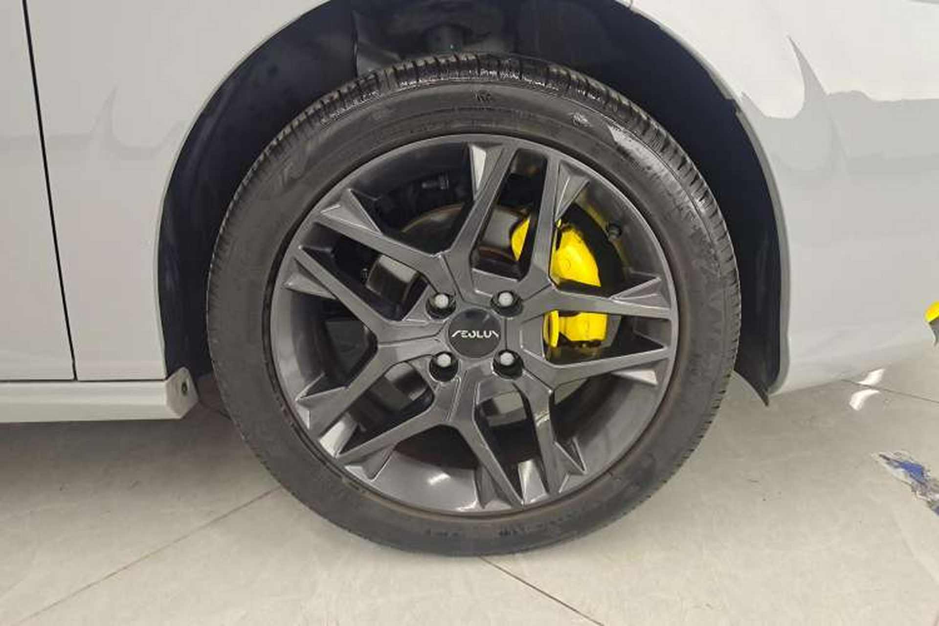 Used Dongfeng Aeolus Yixuan 2023 Mach Edition 1.5T Automatic Dream-Chasing Rider Version Left Front Wheel Hub
