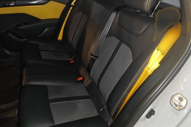 Used Dongfeng Aeolus Yixuan 2023 Mach Edition 1.5T Automatic Pursuit Rider Version Left Rear Seat