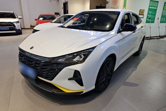 Ojetý Dongfeng Aeolus Yixuan 2023 Mach Edition 1.5T Automatic Pursuit Rider Version