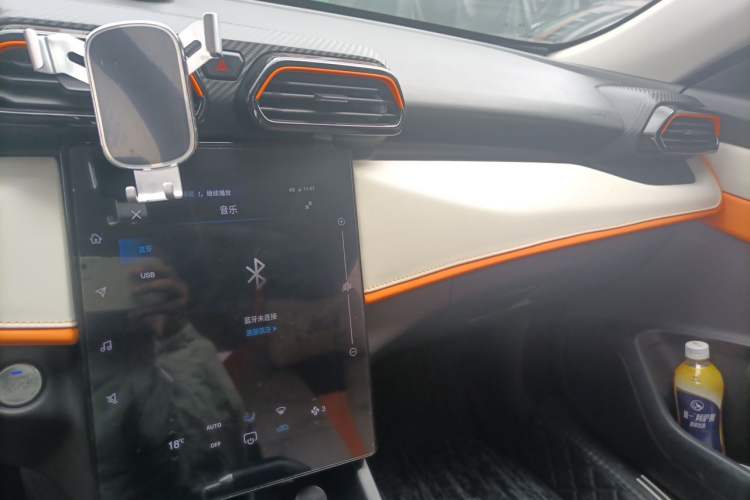 Used Dongfeng Aeolus Yixuan 2023 Mach Edition 1.5L Automatic Chasing Shadow Version Audio And AC Panel