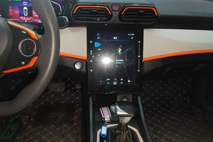 Used Dongfeng Aeolus Yixuan 2023 Mach Edition 1.5L Automatic Chasing Wind Version Audio And AC Panel
