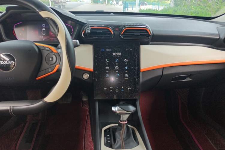 Used Dongfeng Aeolus Yixuan 2023 Mach Edition 1.5L Automatic Chasing Wind Version Audio And AC Panel