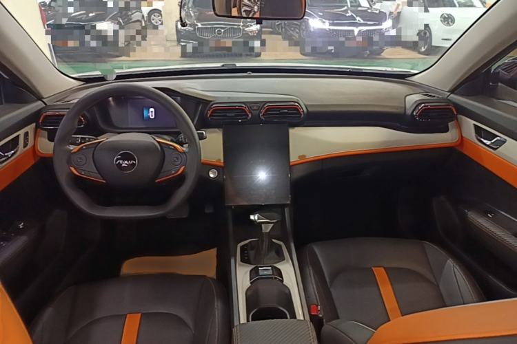 Used Dongfeng Aeolus Yixuan 2023 1.5L Automatic Glory Edition Center Console