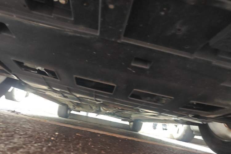Used Dongfeng Aeolus Yixuan 2023 Mach Edition 1.5L Automatic Chasing Wind Version Chassis Front