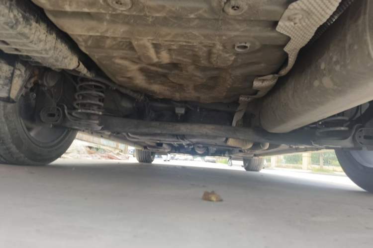 Used Dongfeng Aeolus Yixuan 2023 Mach Edition 1.5L Automatic Chasing Wind Version Chassis Rear