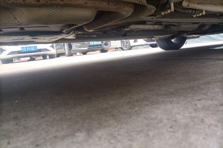 Used Dongfeng Aeolus Yixuan 2023 Mach Edition 1.5L Automatic Chasing Shadow Version Chassis Rear Right