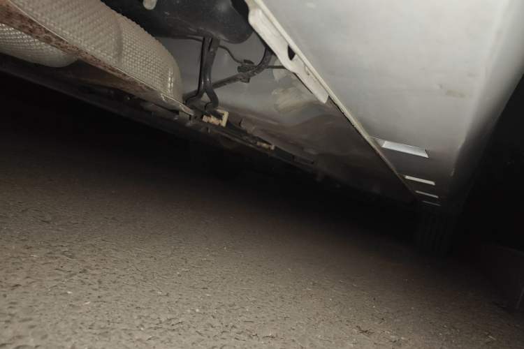 Used Dongfeng Aeolus Yixuan 2023 1.5L Automatic Glory Edition Chassis Rear Right