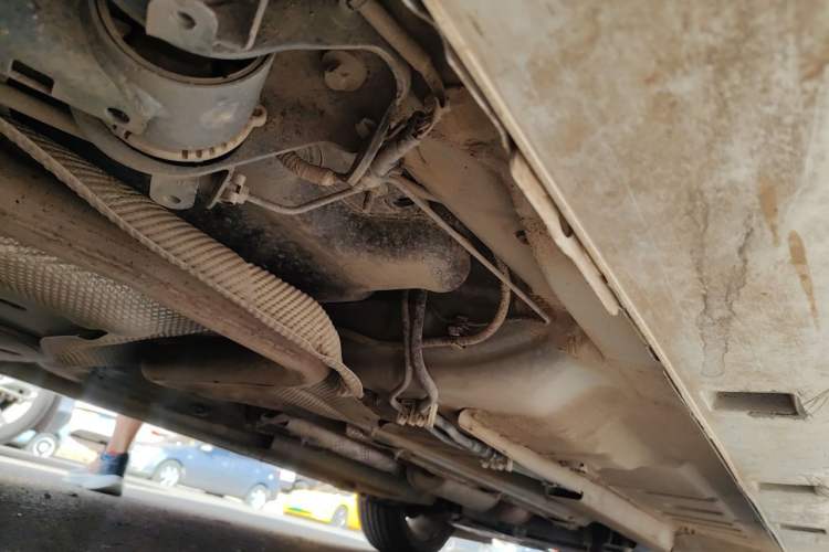Used Dongfeng Aeolus Yixuan 2023 Mach Edition 1.5L Automatic Chasing Shadow Version Chassis Rear Right