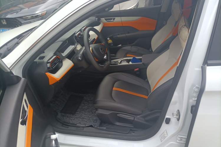 Used Dongfeng Aeolus Yixuan 2023 Mach Edition 1.5L Automatic Chasing Shadow Version Driver Seat