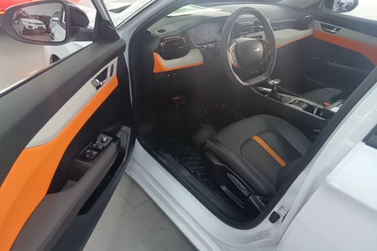 Used Dongfeng Aeolus Yixuan 2023 Mach Edition 1.5L Automatic Chasing Wind Version Driver Seat