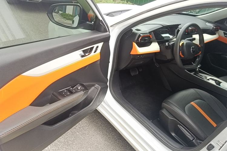Used Dongfeng Aeolus Yixuan 2023 1.5L Automatic Glory Edition Driver Seat