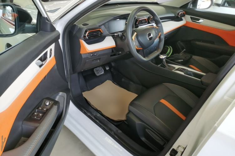 Used Dongfeng Aeolus Yixuan 2023 Mach Edition 1.5L Automatic Chasing Shadow Version Driver Seat