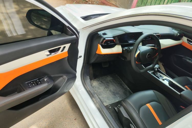 Used Dongfeng Aeolus Yixuan 2023 Mach Edition 1.5L Automatic Chasing Wind Version Driver Seat