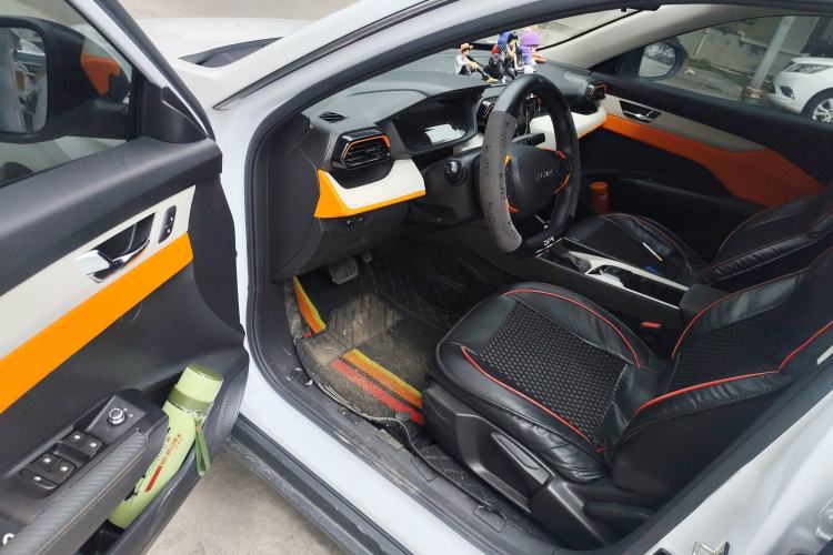 Used Dongfeng Aeolus Yixuan 2023 Mach Edition 1.5L Automatic Chasing Wind Version Driver Seat