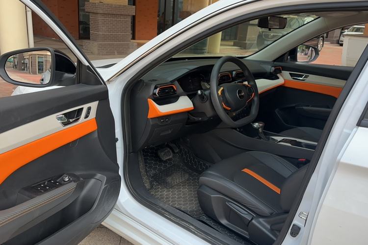 Used Dongfeng Aeolus Yixuan 2023 Mach Edition 1.5L Automatic Chasing Wind Version Driver Seat