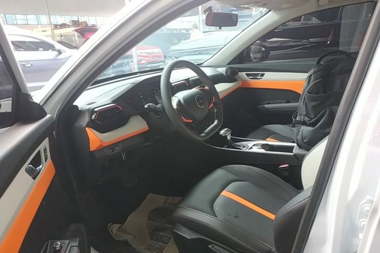 Used Dongfeng Aeolus Yixuan 2023 Mach Edition 1.5L Automatic Chasing Wind Version Driver Seat