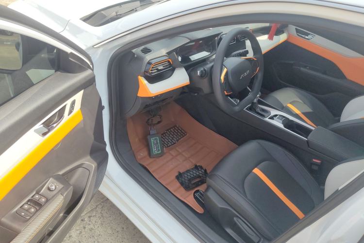Used Dongfeng Aeolus Yixuan 2023 Mach Edition 1.5L Automatic Chasing Wind Version Driver Seat