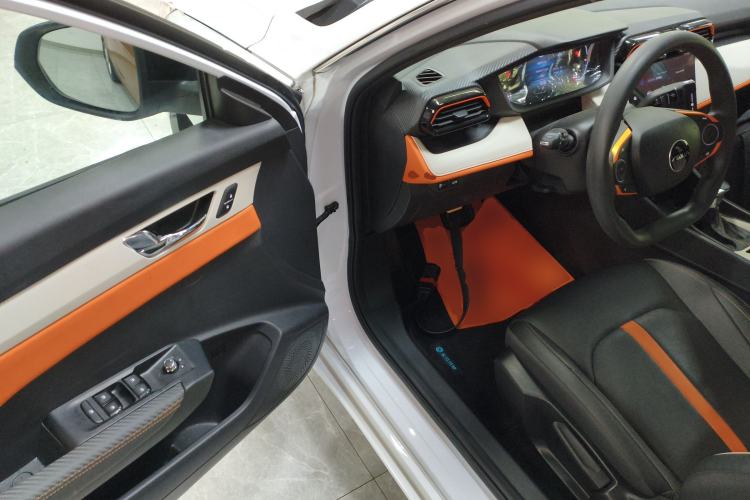 Used Dongfeng Aeolus Yixuan 2023 Mach Edition 1.5L Automatic Chasing Wind Version Driver Seat