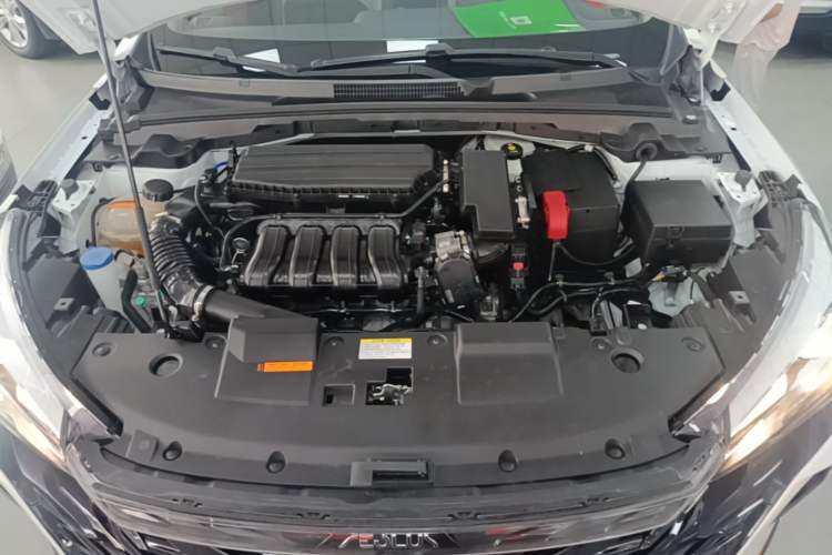 Used Dongfeng Aeolus Yixuan 2023 Mach Edition 1.5L Automatic Chasing Wind Version Engine Bay