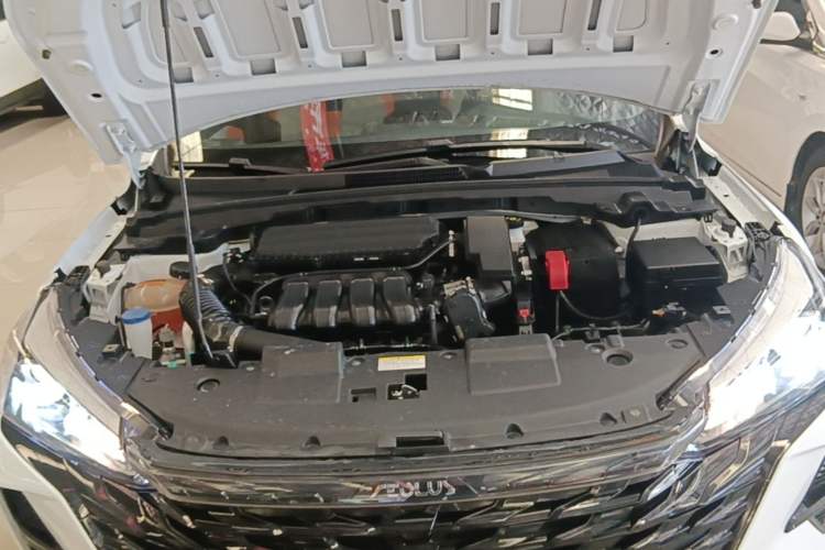 Used Dongfeng Aeolus Yixuan 2023 Mach Edition 1.5L Automatic Chasing Wind Version Engine Bay