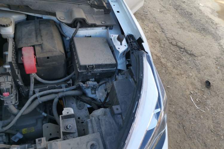 Used Dongfeng Aeolus Yixuan 2023 1.5L Automatic Glory Edition Engine Bay Left