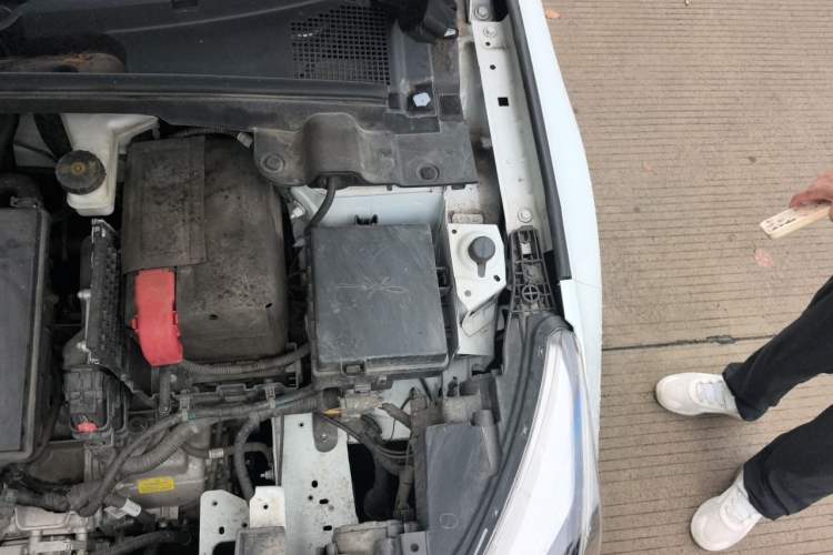 Used Dongfeng Aeolus Yixuan 2023 Mach Edition 1.5L Automatic Chasing Wind Version Engine Bay Left