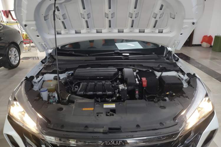 Used Dongfeng Aeolus Yixuan 2023 Mach Edition 1.5L Automatic Chasing Wind Version Engine Bay