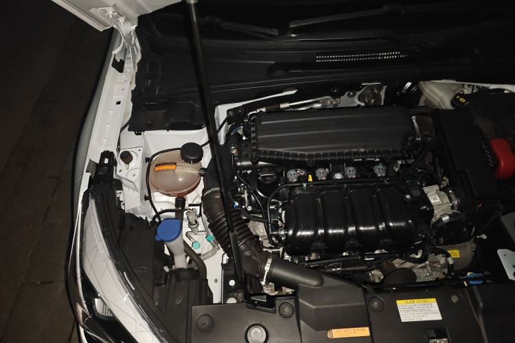 Used Dongfeng Aeolus Yixuan 2023 1.5L Automatic Glory Edition Engine Bay Right