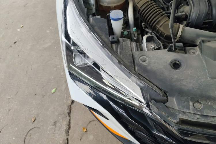 Used Dongfeng Aeolus Yixuan 2023 Mach Edition 1.5L Automatic Chasing Wind Version Engine Bay Right