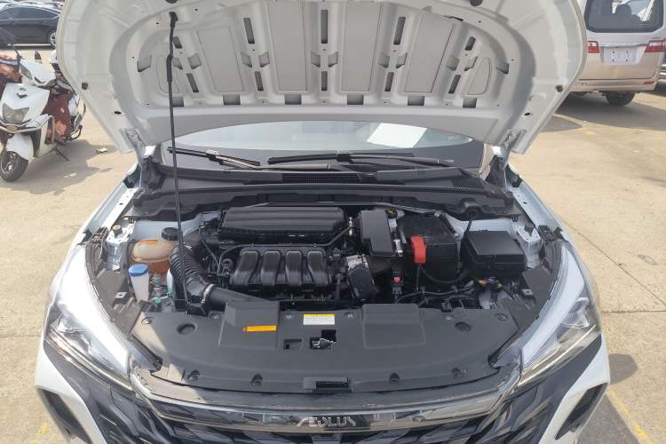 Used Dongfeng Aeolus Yixuan 2023 Mach Edition 1.5L Automatic Chasing Wind Version Engine Bay