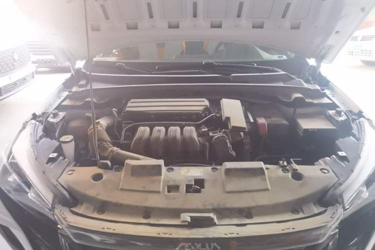 Used Dongfeng Aeolus Yixuan 2023 Mach Edition 1.5L Automatic Chasing Wind Version Engine Bay
