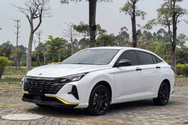 Used Dongfeng Aeolus Yixuan 2023 Mach Edition 1.5T Automatic Pursuit Rider Version