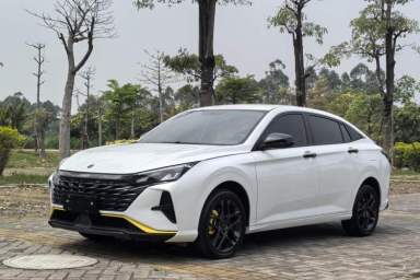 Used Dongfeng Aeolus Yixuan 2023 Mach Edition 1.5T Automatic Pursuit Rider Version