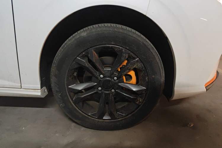 Used Dongfeng Aeolus Yixuan 2023 Mach Edition 1.5L Automatic Chasing Wind Version Exterior 1