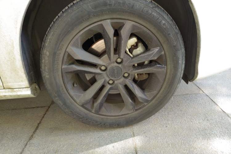 Used Dongfeng Aeolus Yixuan 2023 Mach Edition 1.5L Manual Windstorm Version Exterior 1