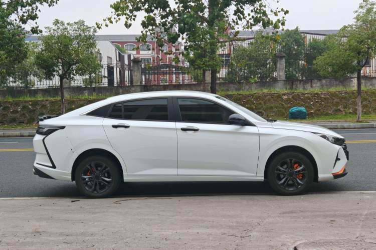 Used Dongfeng Aeolus Yixuan 2023 Mach Edition 1.5L Automatic Chasing Wind Version Exterior 2
