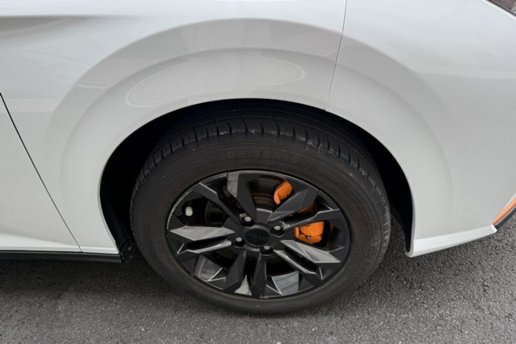 Used Dongfeng Aeolus Yixuan 2023 Mach Edition 1.5L Automatic Chasing Wind Version Exterior 3