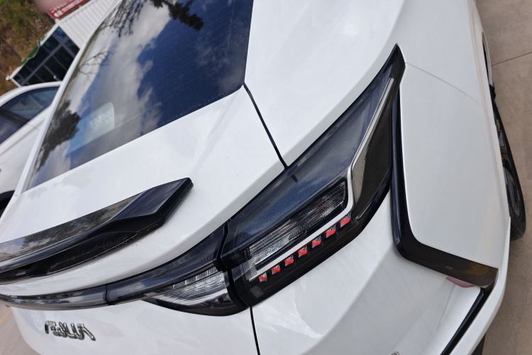 Used Dongfeng Aeolus Yixuan 2023 Mach Edition 1.5T Automatic Pursuit Rider Version Exterior 3