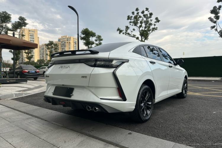 Used Dongfeng Aeolus Yixuan 2023 Mach Edition 1.5L Automatic Chasing Wind Version Exterior 3
