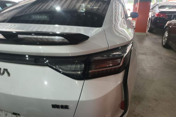 Used Dongfeng Aeolus Yixuan 2023 Mach Edition 1.5T Automatic Pursuit Rider Version Exterior 3
