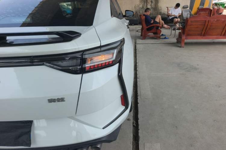 Used Dongfeng Aeolus Yixuan 2023 1.5L Automatic Glory Edition Exterior 3