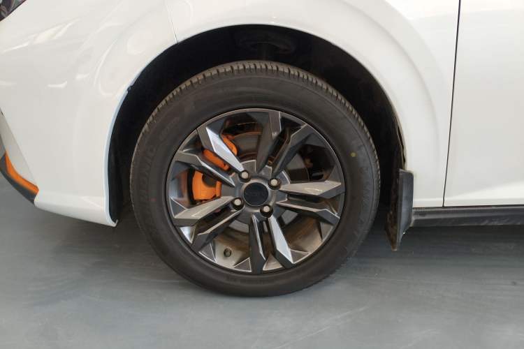 Used Dongfeng Aeolus Yixuan 2023 Mach Edition 1.5L Automatic Chasing Wind Version Exterior 4